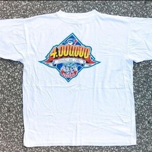 .Vtg 1992 Toronto Blue Jays 4,000,000 Fanatic T-Shirt OSFA 90s MLB Single Stitch